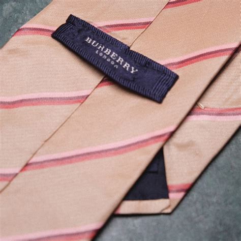 cravatte burberry fantasia|burberry usata.